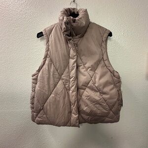 Stylus Light Purple Quilted Puffer Vest. Sz XL.
